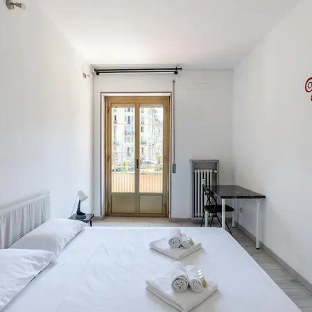 Free Parking-niguarda Magic&charm Apartamento Milão